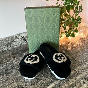 Gucci Interlocking GG Shearling Slides